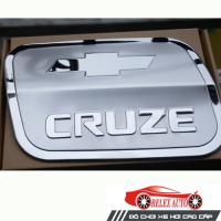 Ốp trang trí nắp bình xăng inox Chevrolet Cruze